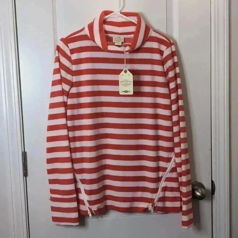 Telluride clothing Women's fleece mock neck sweater with thumb holes